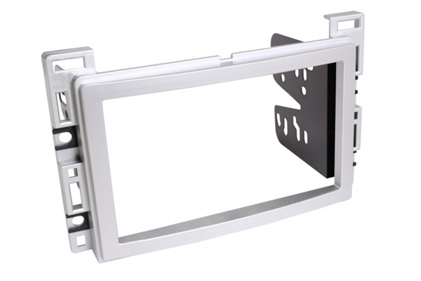 RADIORAMME GM UNIVERSAL 2004 > 2-DIN SØLV