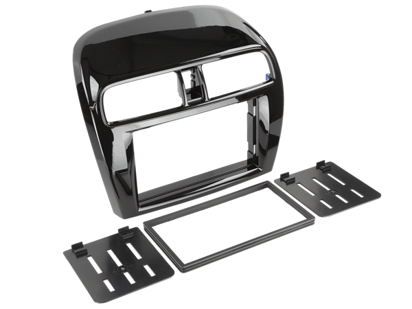 RADIORAMME MITSUBISHI SPACE STAR 2013 > 