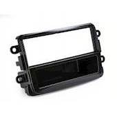 RAMME M/AFLÆGGERRUM DACIA. Piano sort