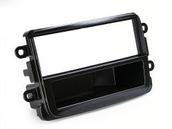 RAMME M/AFLÆGGERRUM DACIA. Piano sort